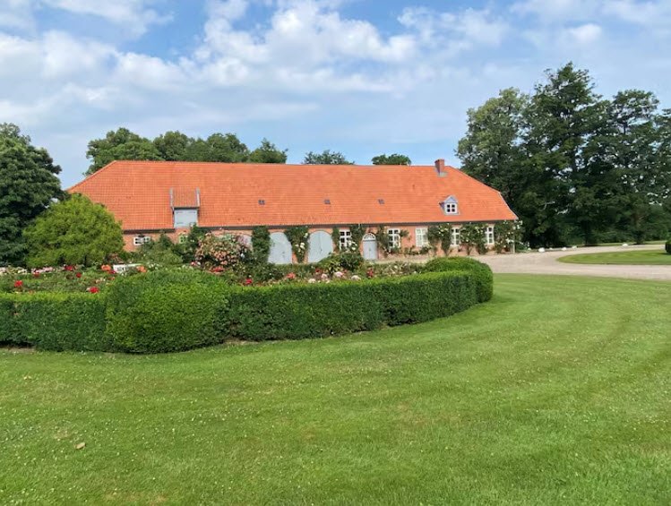 Gut Güldenstein, Germany